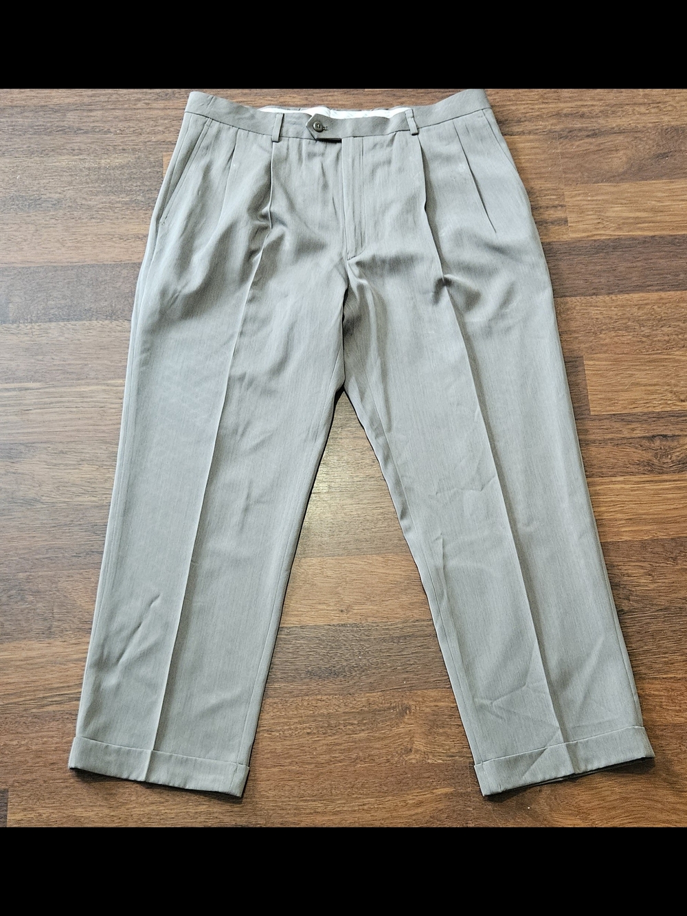 NWT STAFFORD MENS MICROFIBER POLYESTER DRESS PANTS SIZE 38x30 COLOR CREAM CLD